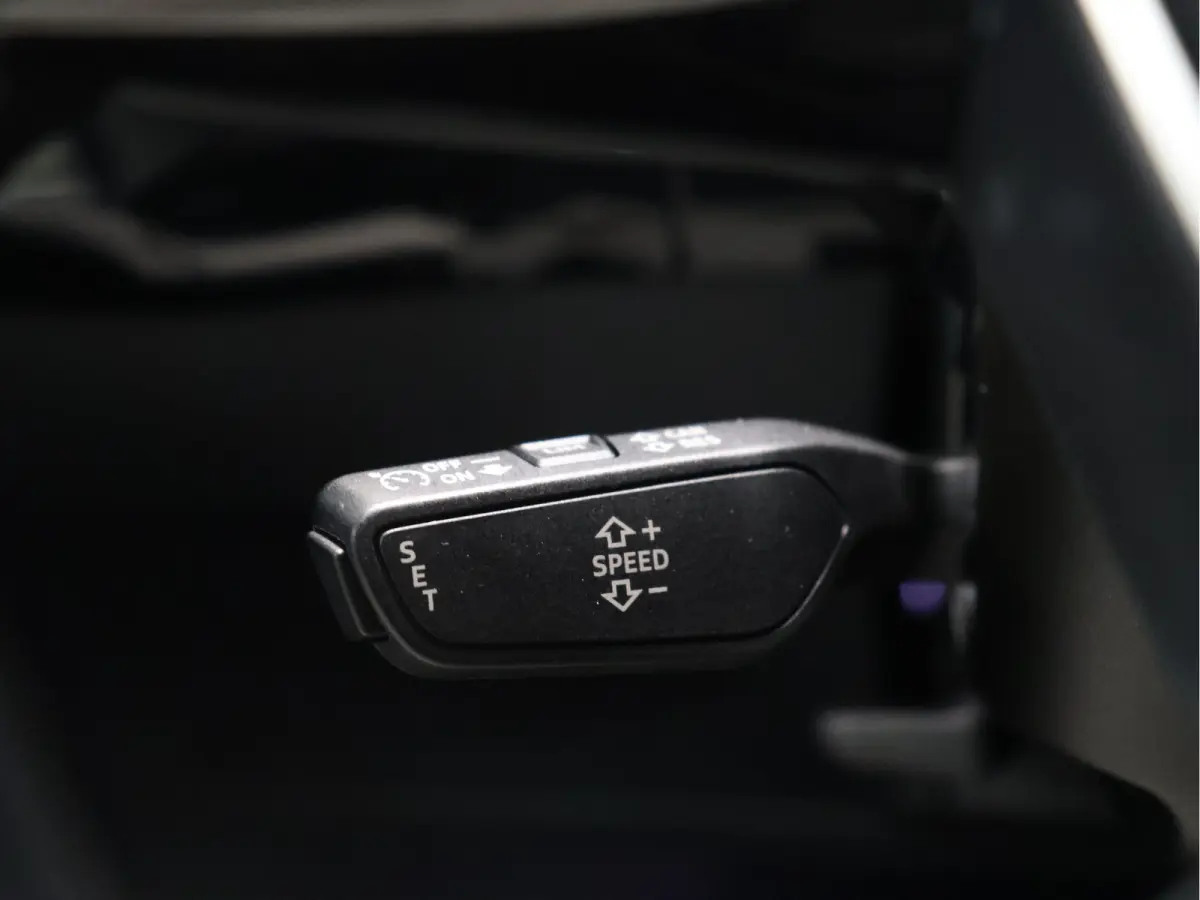 55 quattro Sport 95 kWh 92,5%SOH [BANG & OLUFSEN PREMIUM SOUNDSYSTEM, CRUISE CONTROL, MEMORY SEATS, DIGITAL DASH, TOP VIEW 360 CAMERA, NAVIGATIE, BLUETOOTH, ELEKTRISCHE ACHTERKLEP, CLIMATE C