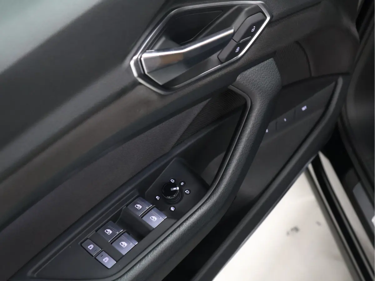 55 quattro Sport 95 kWh 92,5%SOH [BANG & OLUFSEN PREMIUM SOUNDSYSTEM, CRUISE CONTROL, MEMORY SEATS, DIGITAL DASH, TOP VIEW 360 CAMERA, NAVIGATIE, BLUETOOTH, ELEKTRISCHE ACHTERKLEP, CLIMATE C