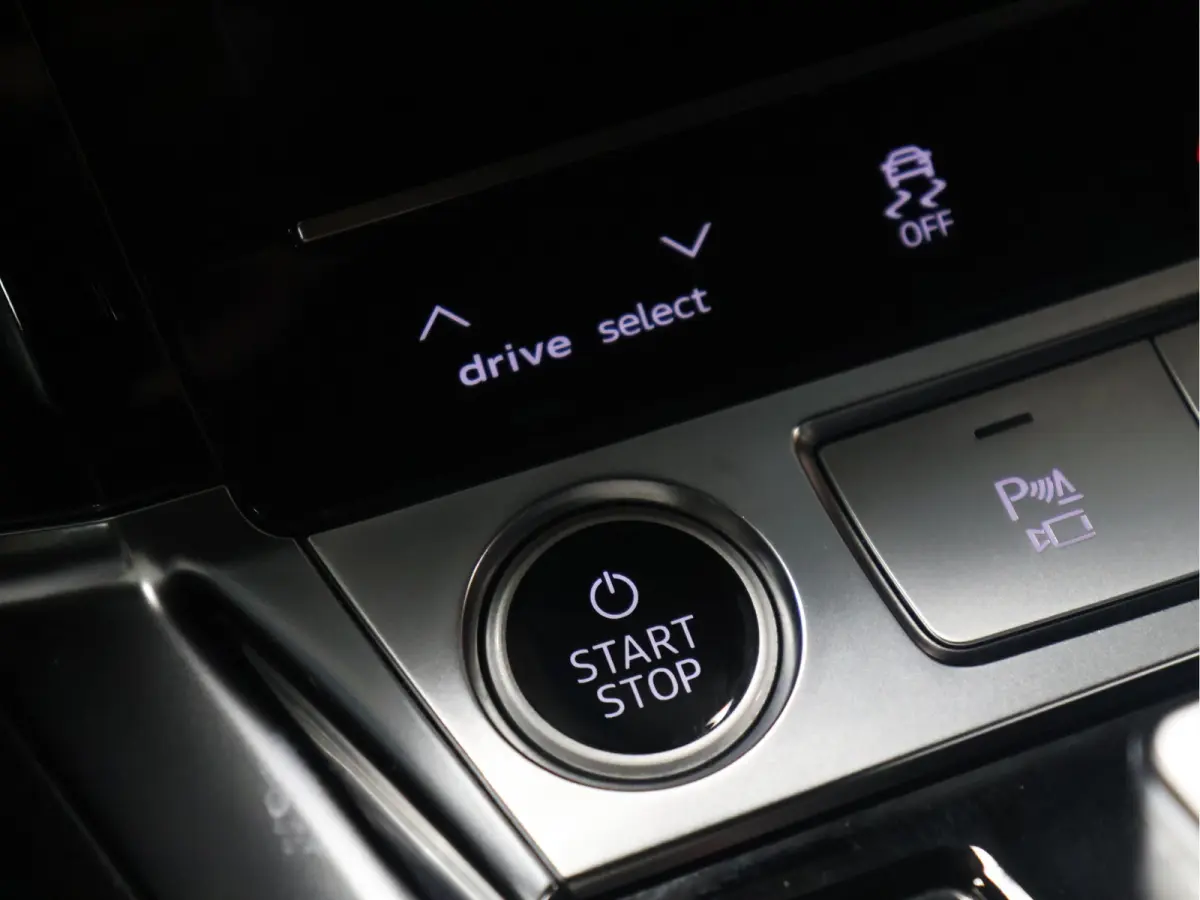 55 quattro Sport 95 kWh 92,5%SOH [BANG & OLUFSEN PREMIUM SOUNDSYSTEM, CRUISE CONTROL, MEMORY SEATS, DIGITAL DASH, TOP VIEW 360 CAMERA, NAVIGATIE, BLUETOOTH, ELEKTRISCHE ACHTERKLEP, CLIMATE C