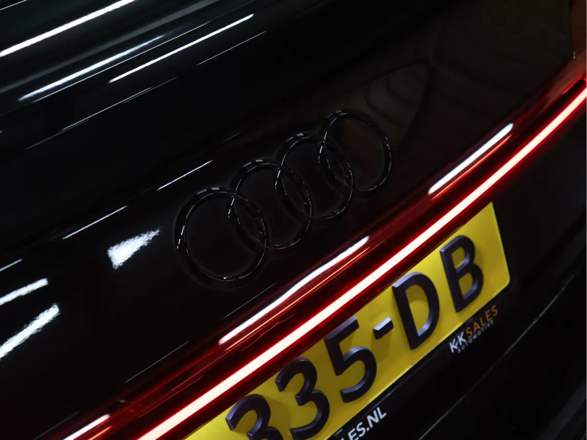 55 quattro Sport 95 kWh 92,5%SOH [BANG & OLUFSEN PREMIUM SOUNDSYSTEM, CRUISE CONTROL, MEMORY SEATS, DIGITAL DASH, TOP VIEW 360 CAMERA, NAVIGATIE, BLUETOOTH, ELEKTRISCHE ACHTERKLEP, CLIMATE C