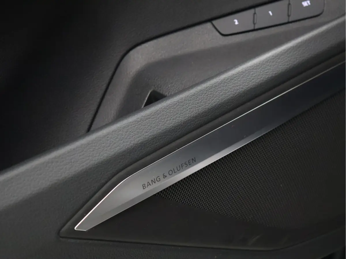 55 quattro Sport 95 kWh 92,5%SOH [BANG & OLUFSEN PREMIUM SOUNDSYSTEM, CRUISE CONTROL, MEMORY SEATS, DIGITAL DASH, TOP VIEW 360 CAMERA, NAVIGATIE, BLUETOOTH, ELEKTRISCHE ACHTERKLEP, CLIMATE C
