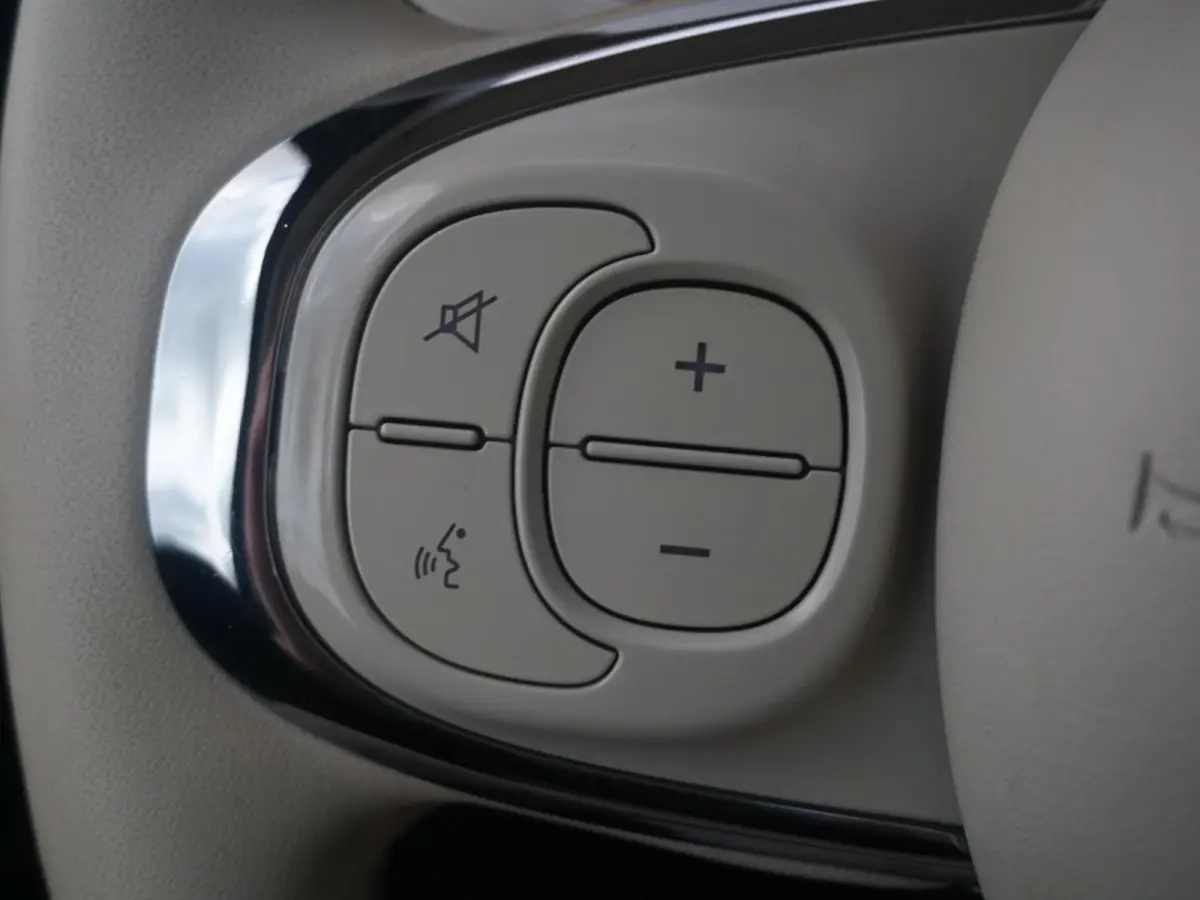 1.0 Hybrid Lounge | Pack Vision | Carplay