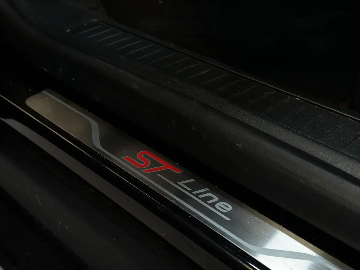 2.5 PHEV ST-Line X | Achterbank verwarmd | Achteruitrijcamera | Apple Carplay/Android Auto|telefoonintegratie premium
