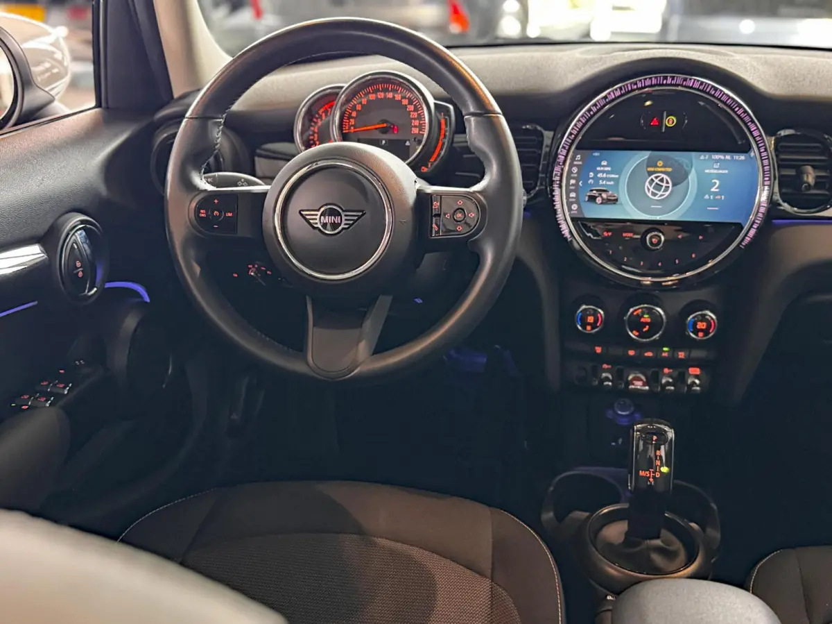 1.5 Cooper Camden Edition Automaat
