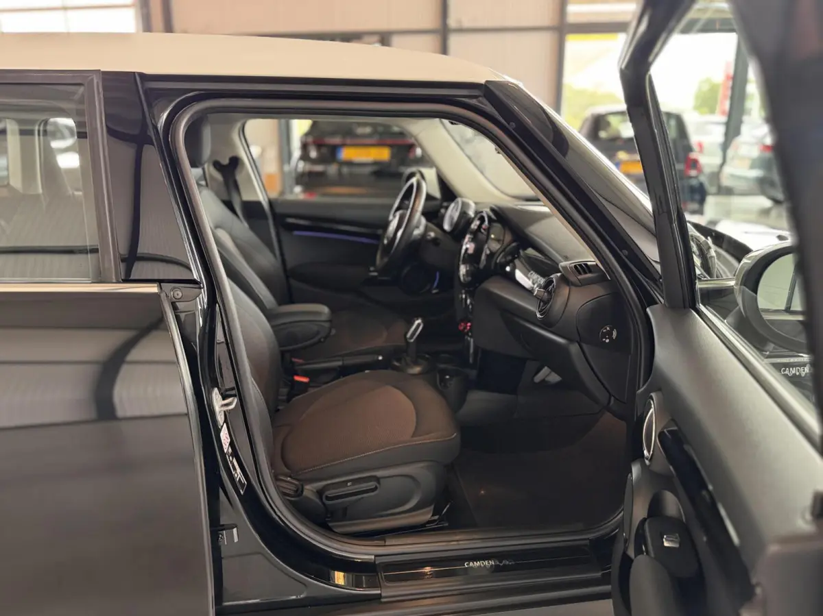 1.5 Cooper Camden Edition Automaat