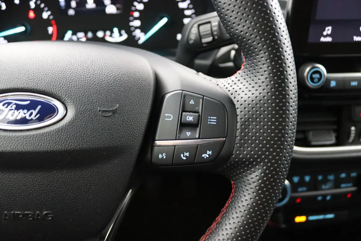 1.0 EcoBoost ST-Line | Achteruitrijcamera | Airco (automatisch) | Apple Carplay/Android Auto|telefoonintegratie premium