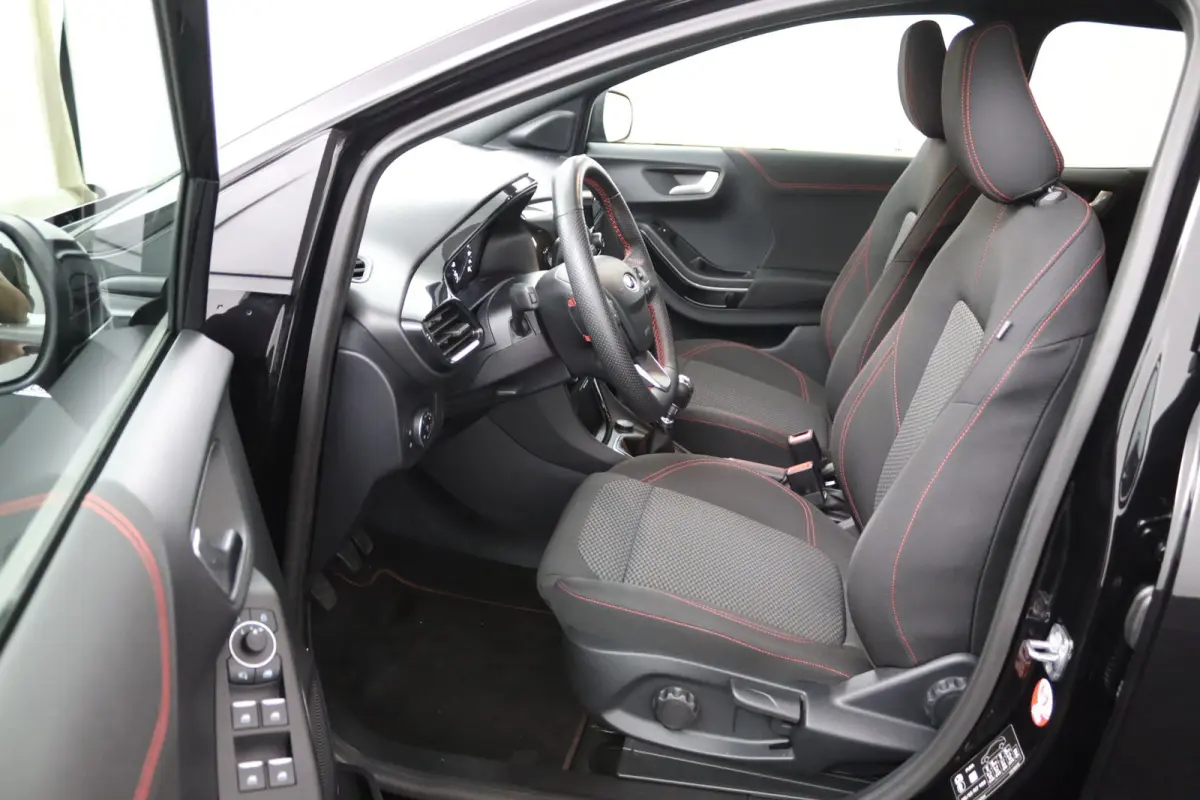 1.0 EcoBoost ST-Line | Achteruitrijcamera | Airco (automatisch) | Apple Carplay/Android Auto|telefoonintegratie premium