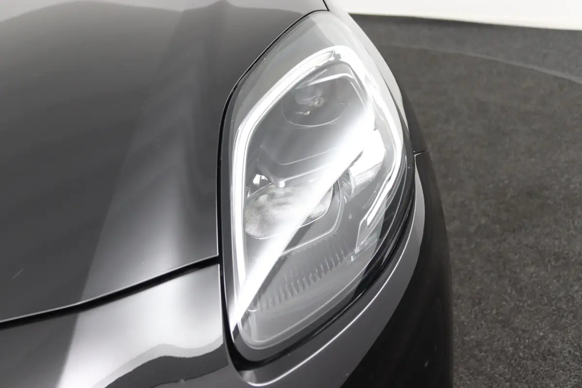 1.0 EcoBoost ST-Line | Achteruitrijcamera | Airco (automatisch) | Apple Carplay/Android Auto|telefoonintegratie premium