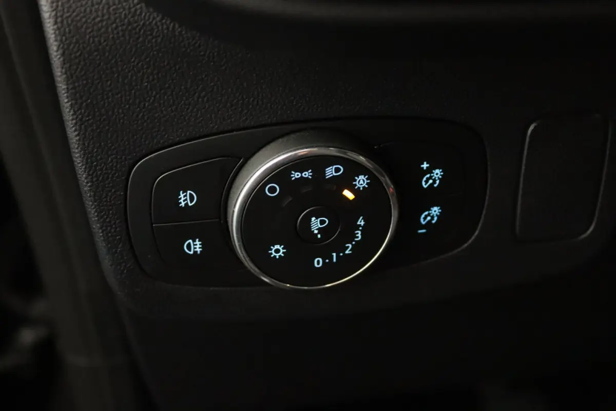 1.0 EcoBoost ST-Line | Achteruitrijcamera | Airco (automatisch) | Apple Carplay/Android Auto|telefoonintegratie premium