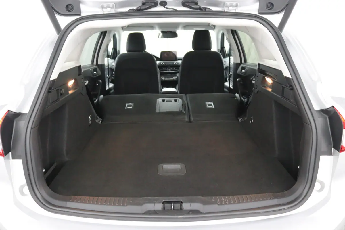 1.0 EcoBoost Titanium X Automaat | Achteruitrijcamera | Airco (automatisch) | Apple Carplay/Android Auto|telefoonintegratie premium