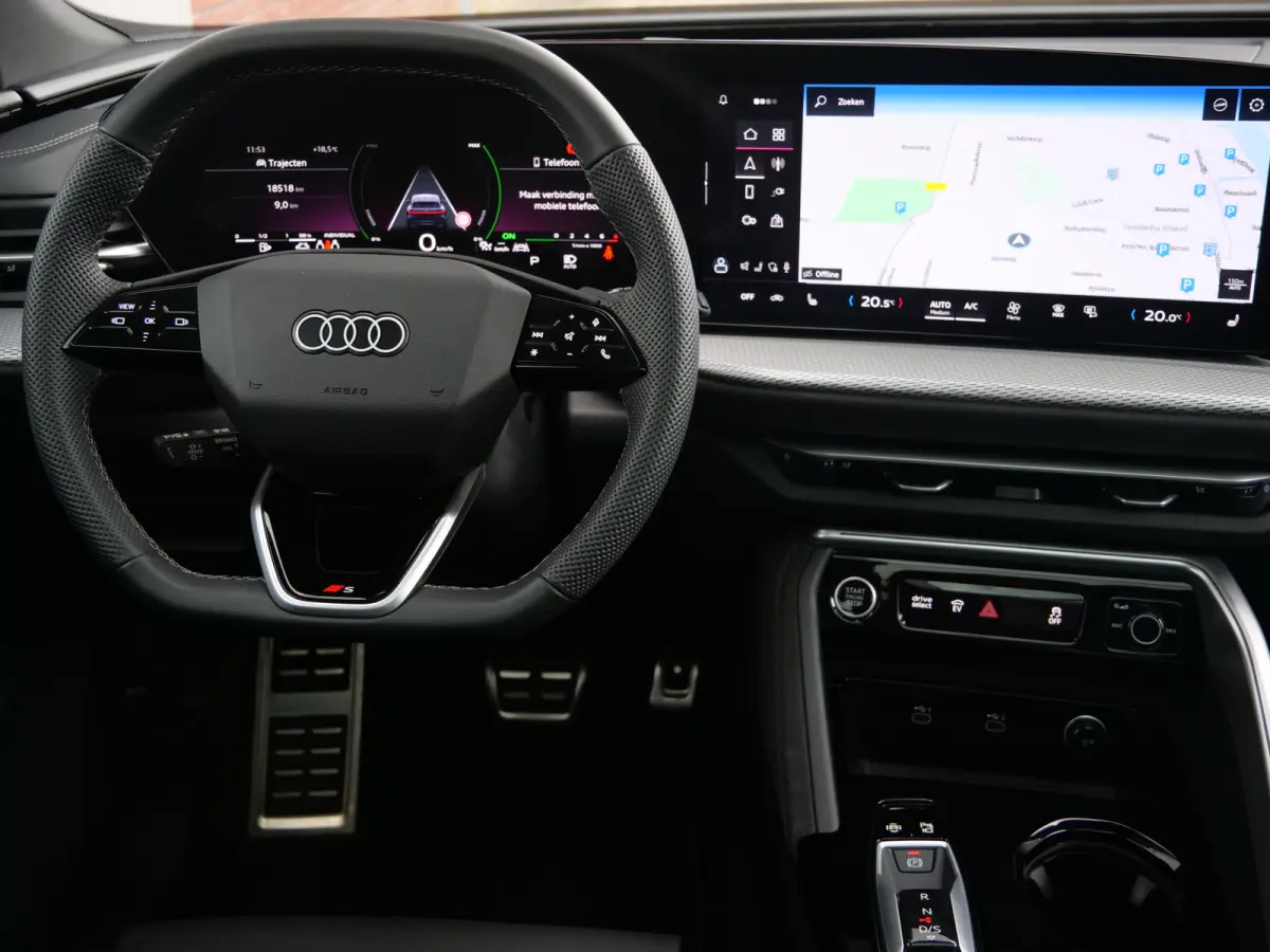 2.0 TFSI e-hybrid quattro S edition 299 Pk Automaat NIEUW MODEL Stoelverwarming / Pano-dak / Adaptive Cruise / Camera's