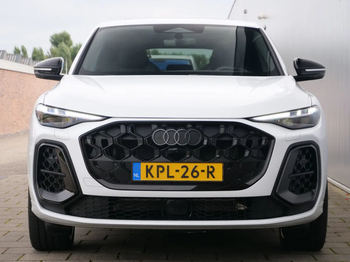 2.0 TFSI e-hybrid quattro S edition 299 Pk Automaat NIEUW MODEL Stoelverwarming / Pano-dak / Adaptive Cruise / Camera's