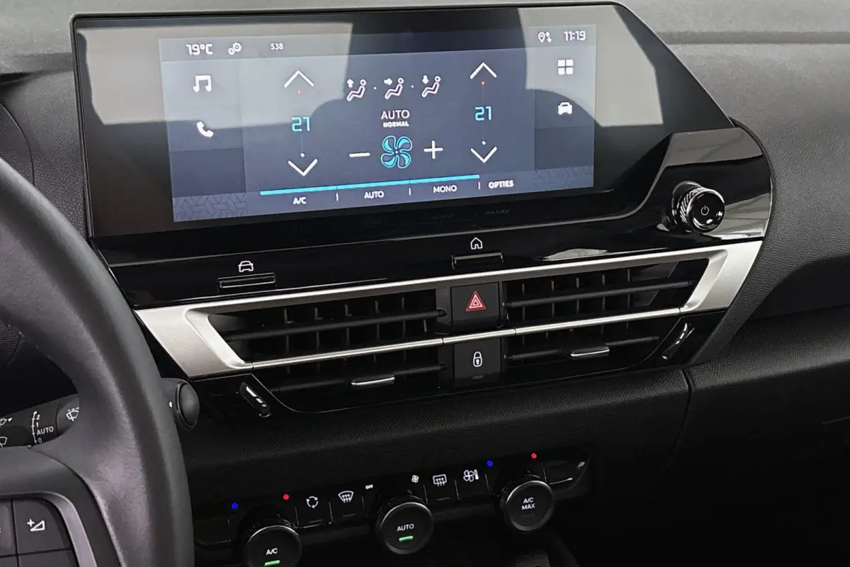 You 50 kWh SOH 100% Camera Apple CarPlay