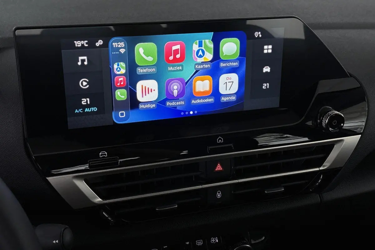 You 50 kWh SOH 100% Camera Apple CarPlay