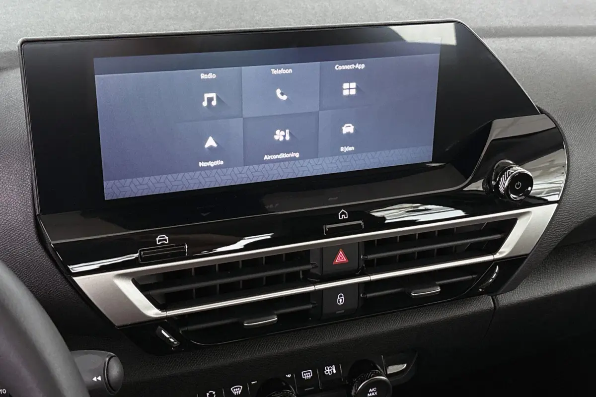 You 50 kWh SOH 100% Camera Apple CarPlay