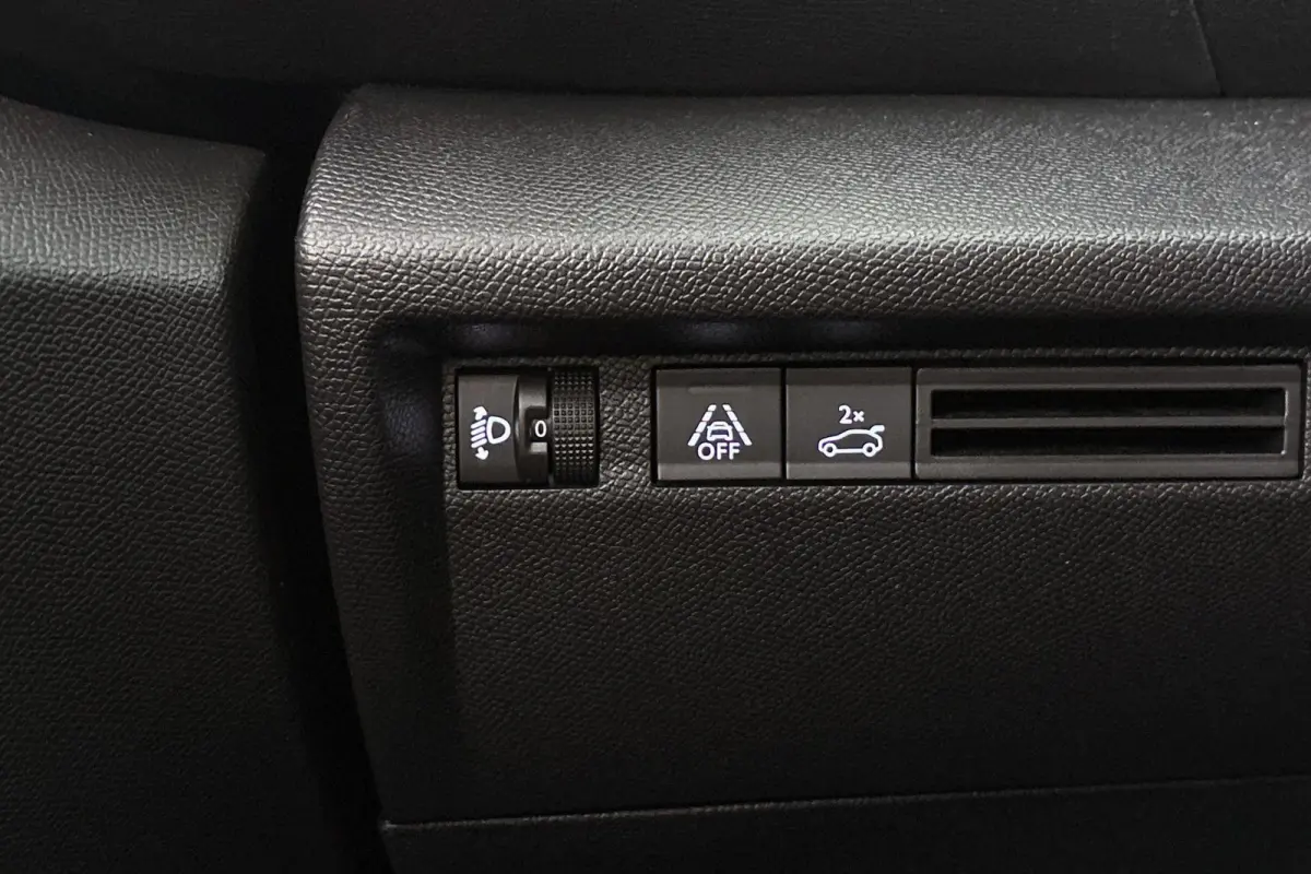 You 50 kWh SOH 100% Camera Apple CarPlay