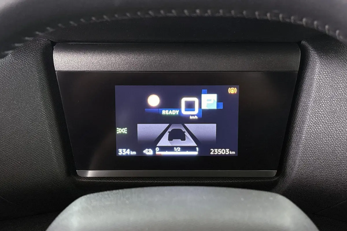 You 50 kWh SOH 100% Camera Apple CarPlay