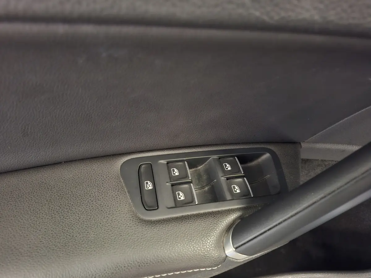 1.4 TSI Connected Series Trekhaak Massage Navi