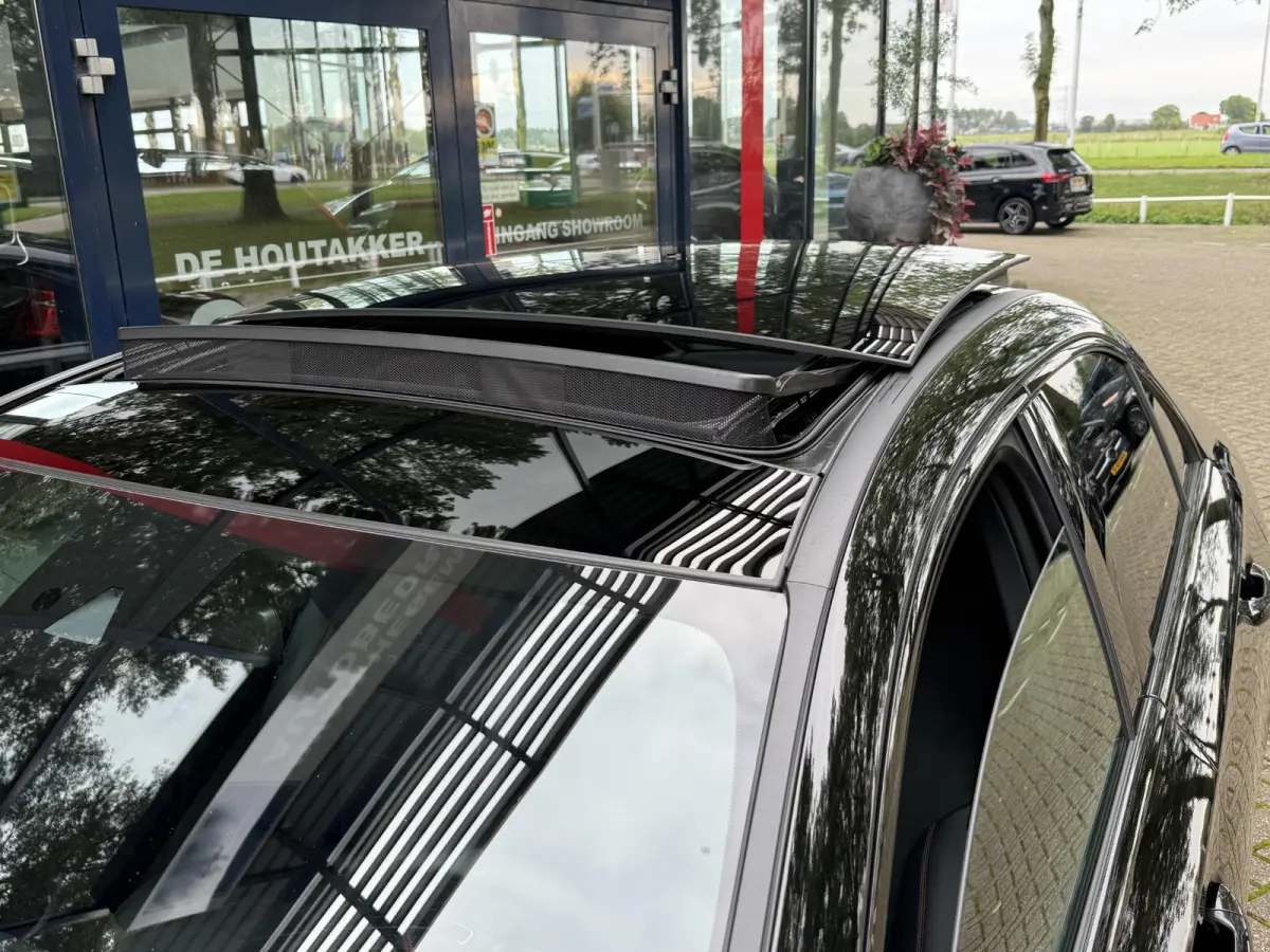 250 e Business Solution AMG Limited | Panoramadak | Sfeerverlichting | PDC + Camera | Climate control | Navigatie |