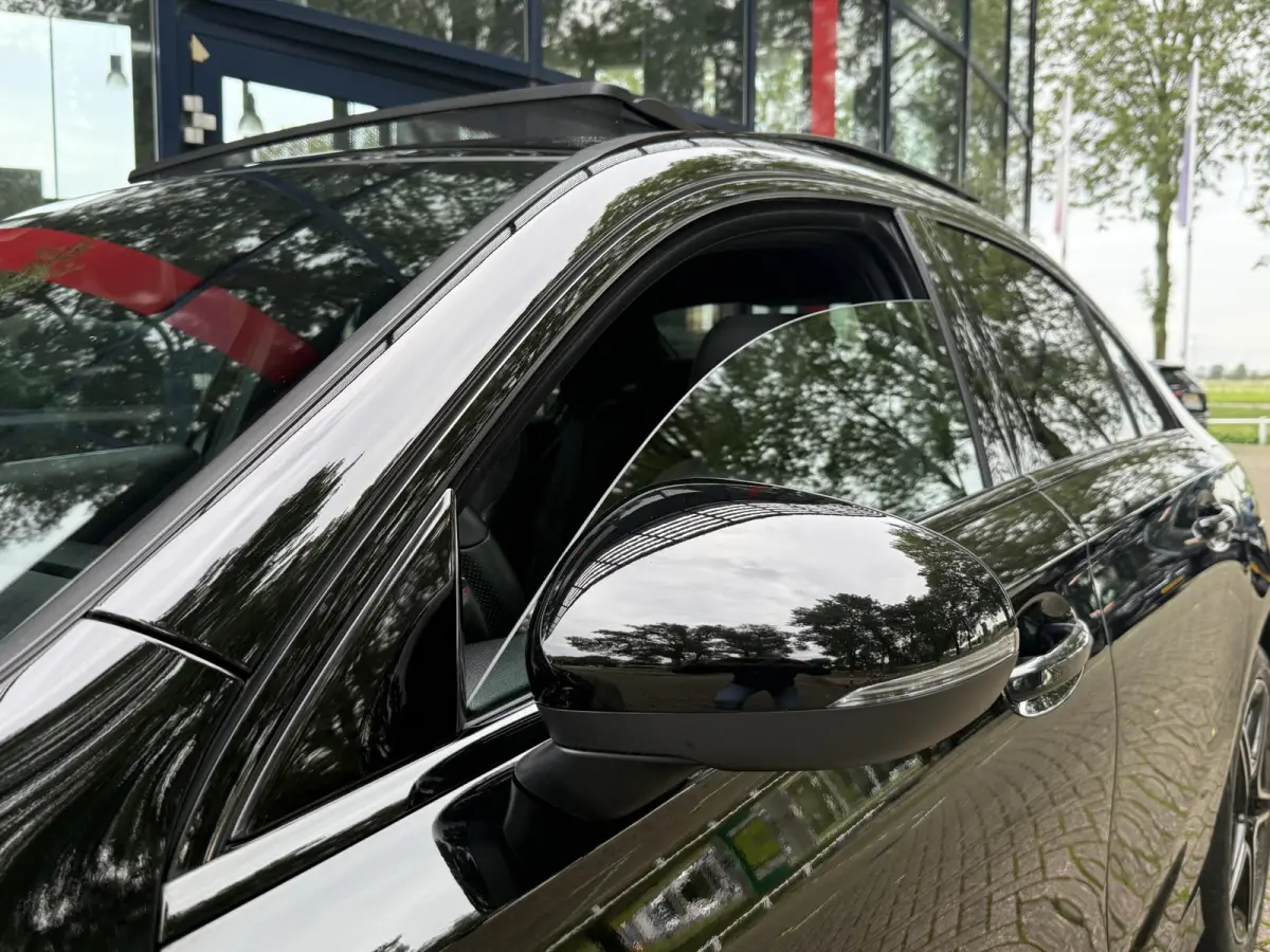 250 e Business Solution AMG Limited | Panoramadak | Sfeerverlichting | PDC + Camera | Climate control | Navigatie |
