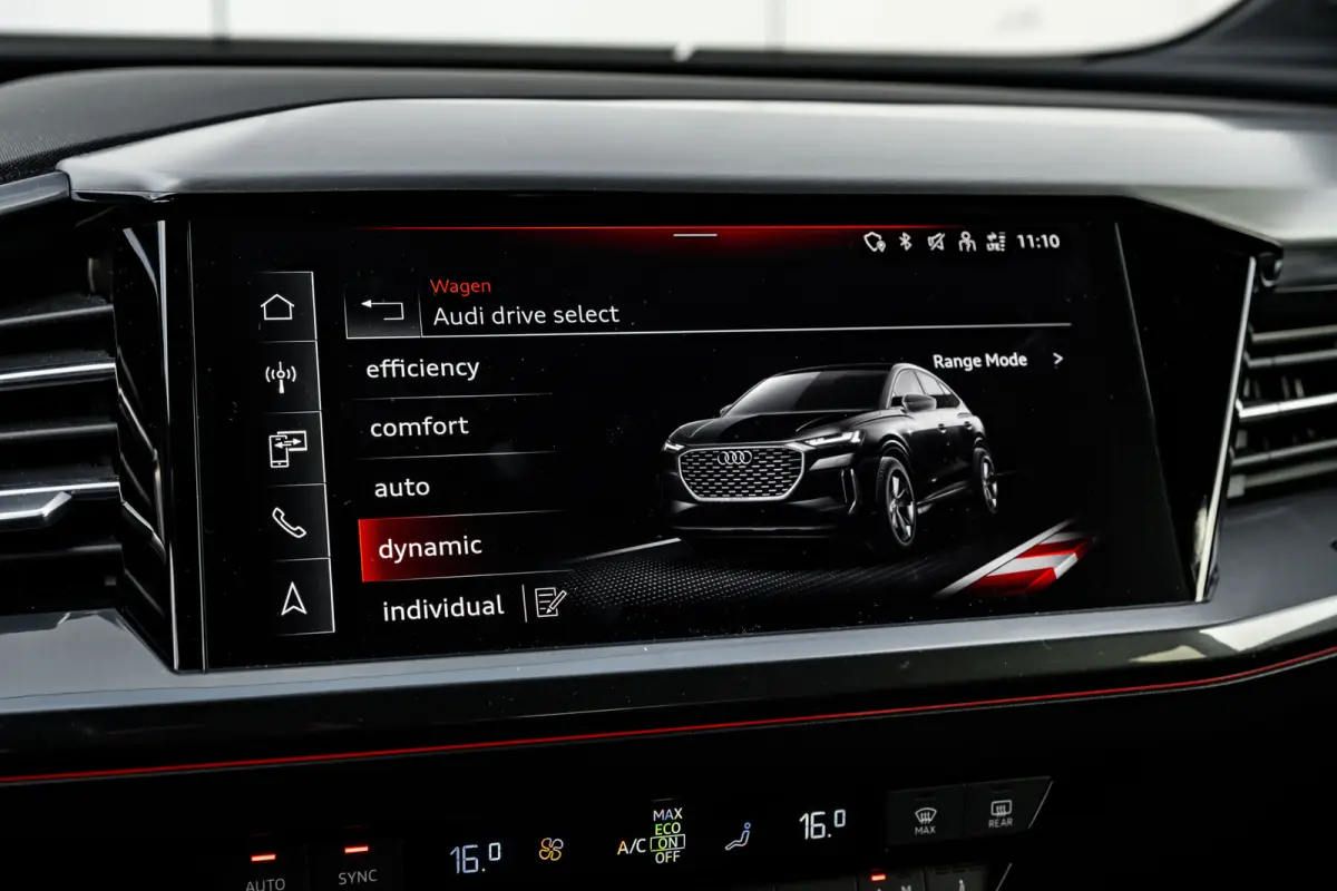 50 quattro Launch edition S Competition 77 kWh 299 PK | SONOS | Head-up | Ledere Bekleding | Sfeerverlichting | Matrix LED Koplampen