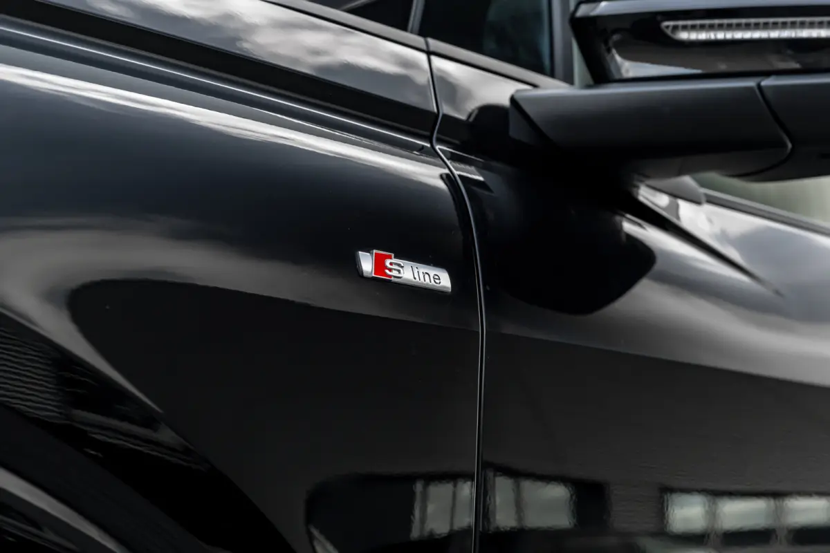 50 quattro Launch edition S Competition 77 kWh 299 PK | SONOS | Head-up | Ledere Bekleding | Sfeerverlichting | Matrix LED Koplampen