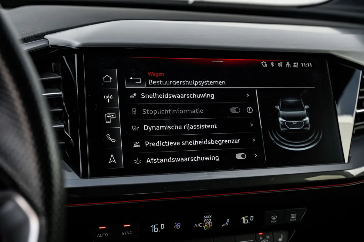50 quattro Launch edition S Competition 77 kWh 299 PK | SONOS | Head-up | Ledere Bekleding | Sfeerverlichting | Matrix LED Koplampen