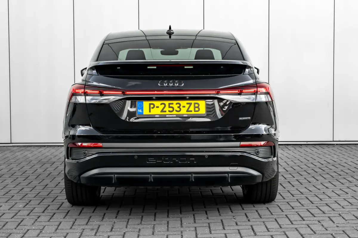 50 quattro Launch edition S Competition 77 kWh 299 PK | SONOS | Head-up | Ledere Bekleding | Sfeerverlichting | Matrix LED Koplampen