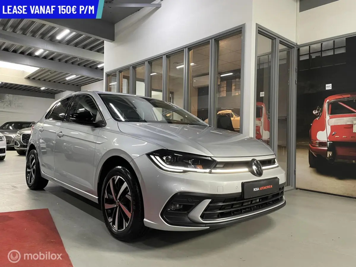 1.0 TSI R-LINE DSG NACI CRUISE CARPLAY LED XENON VEEL OPTIES 7100km!! IQ Light LED