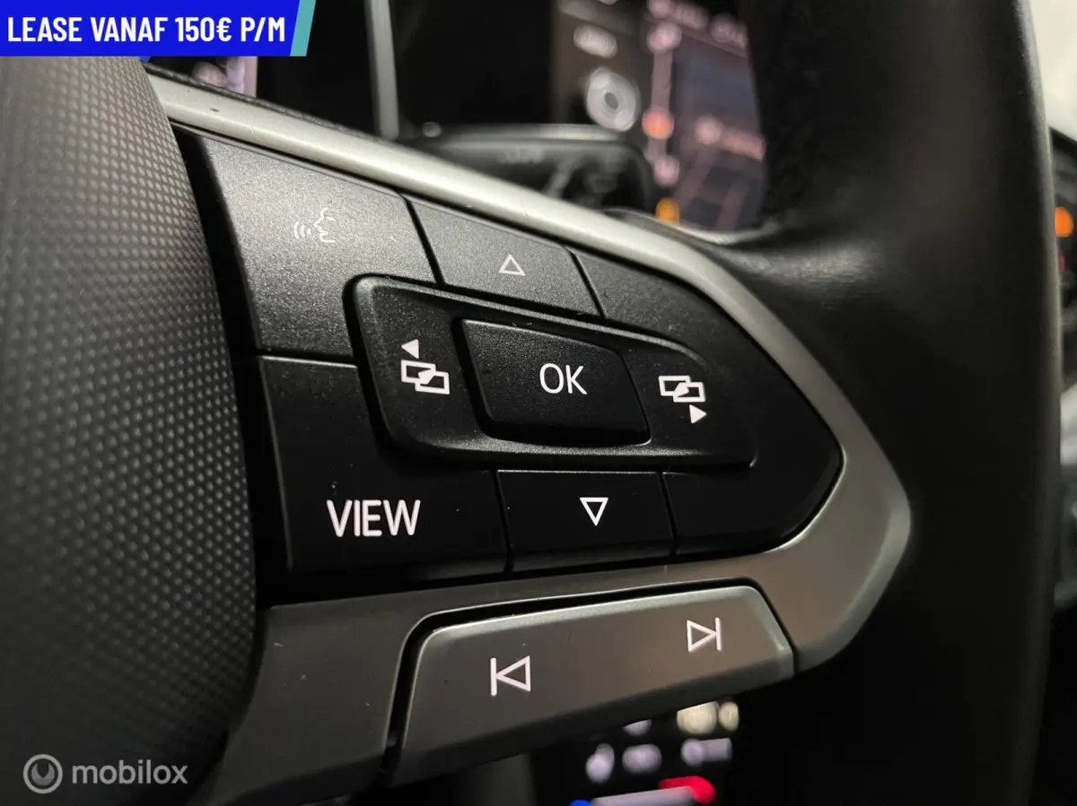 1.0 TSI R-LINE DSG NACI CRUISE CARPLAY LED XENON VEEL OPTIES 7100km!! IQ Light LED