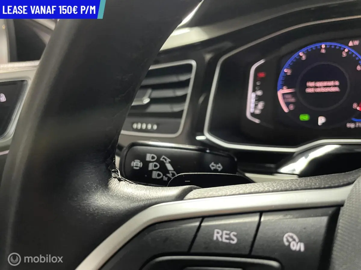 1.0 TSI R-LINE DSG NACI CRUISE CARPLAY LED XENON VEEL OPTIES 7100km!! IQ Light LED