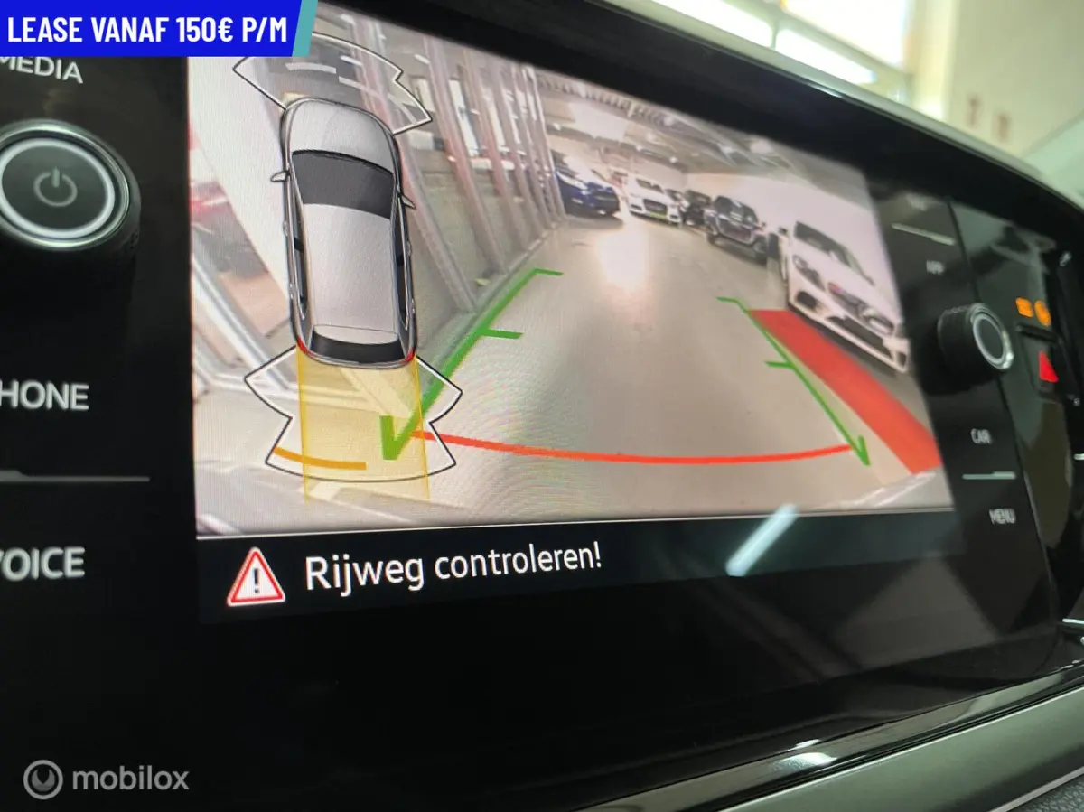 1.0 TSI R-LINE DSG NACI CRUISE CARPLAY LED XENON VEEL OPTIES 7100km!! IQ Light LED
