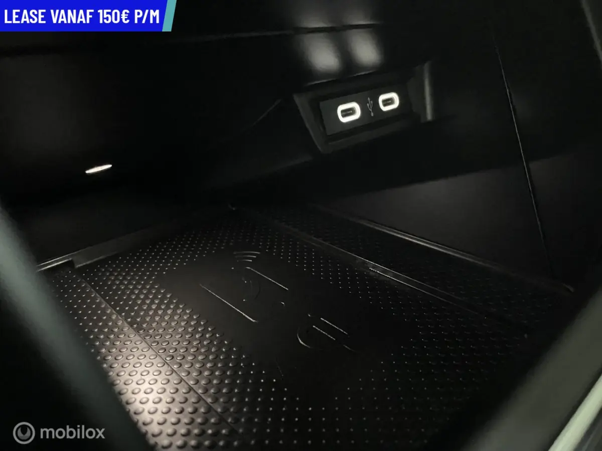 1.0 TSI R-LINE DSG NACI CRUISE CARPLAY LED XENON VEEL OPTIES 7100km!! IQ Light LED