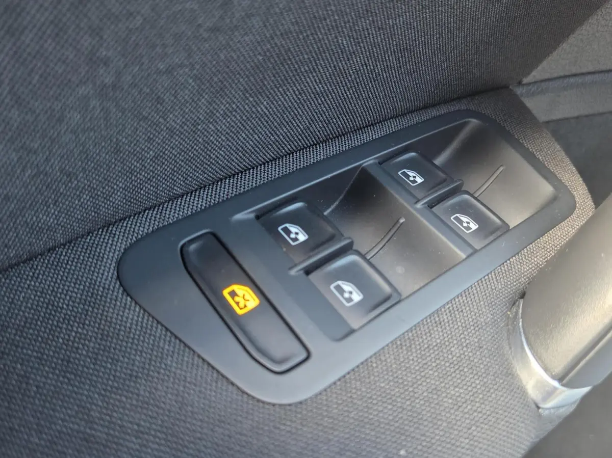 | LED | Camera | ACC | Dode hoek | Stoelverwarming | SOH 92,7% | Warmtepomp | Virtual Cockpit
