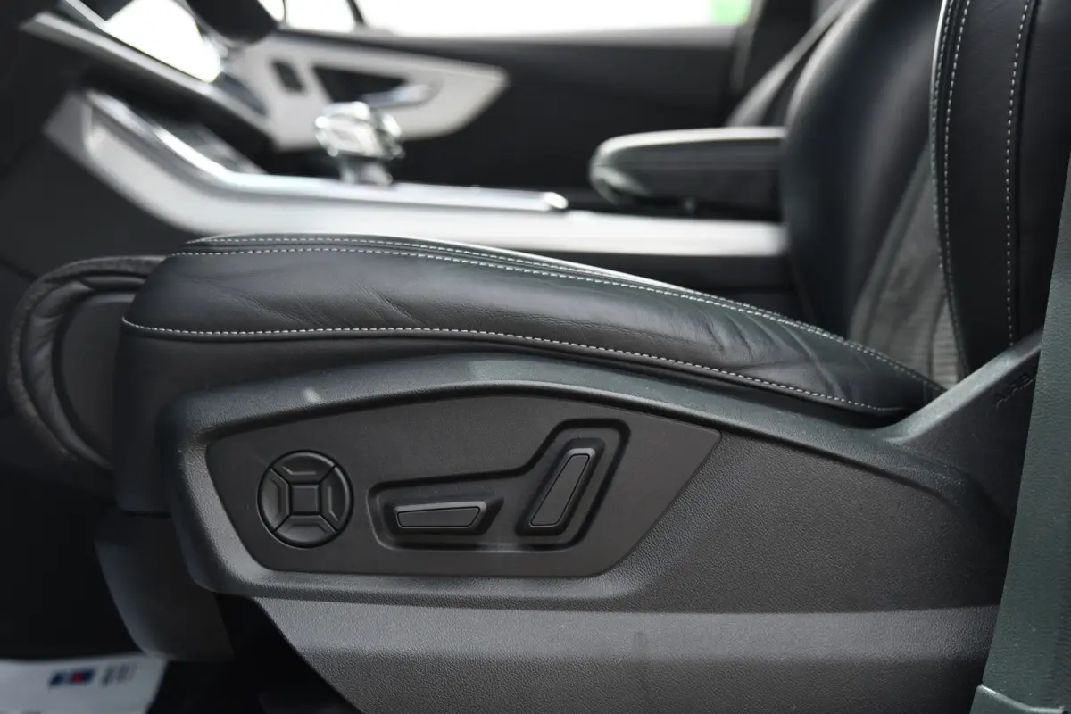 55 TFSI e quattro S-Line, SQ7 look, Sterrenhemel, B&O, Memory, Pano!