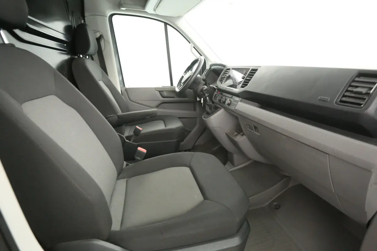 2.0 TDI 177PK L3H2 | 3000KG Trekgew. | Trekhaak | Airco | Cruise | Carplay | 2xSchuifdeur