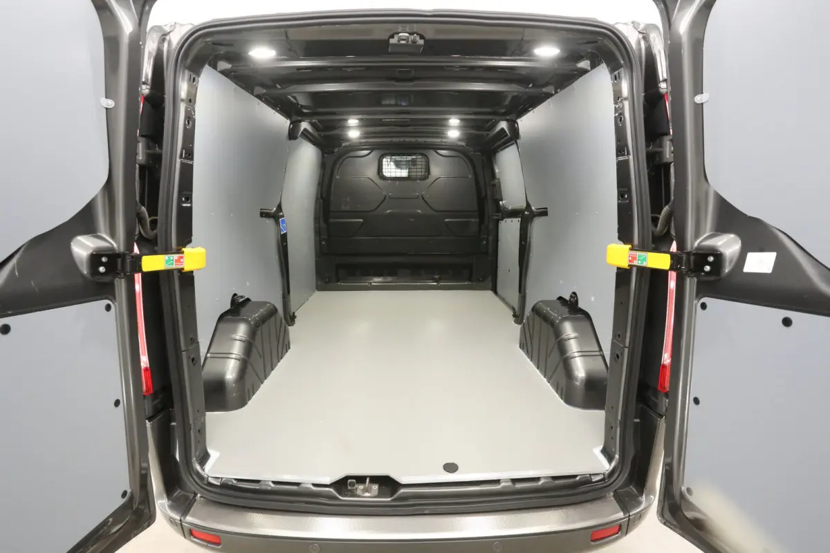 2.0 TDCI L2H1 Sport 185PK | Automaat | Airco | Camera | Cruise | 3 Zits | Carplay | Parkeersens.
