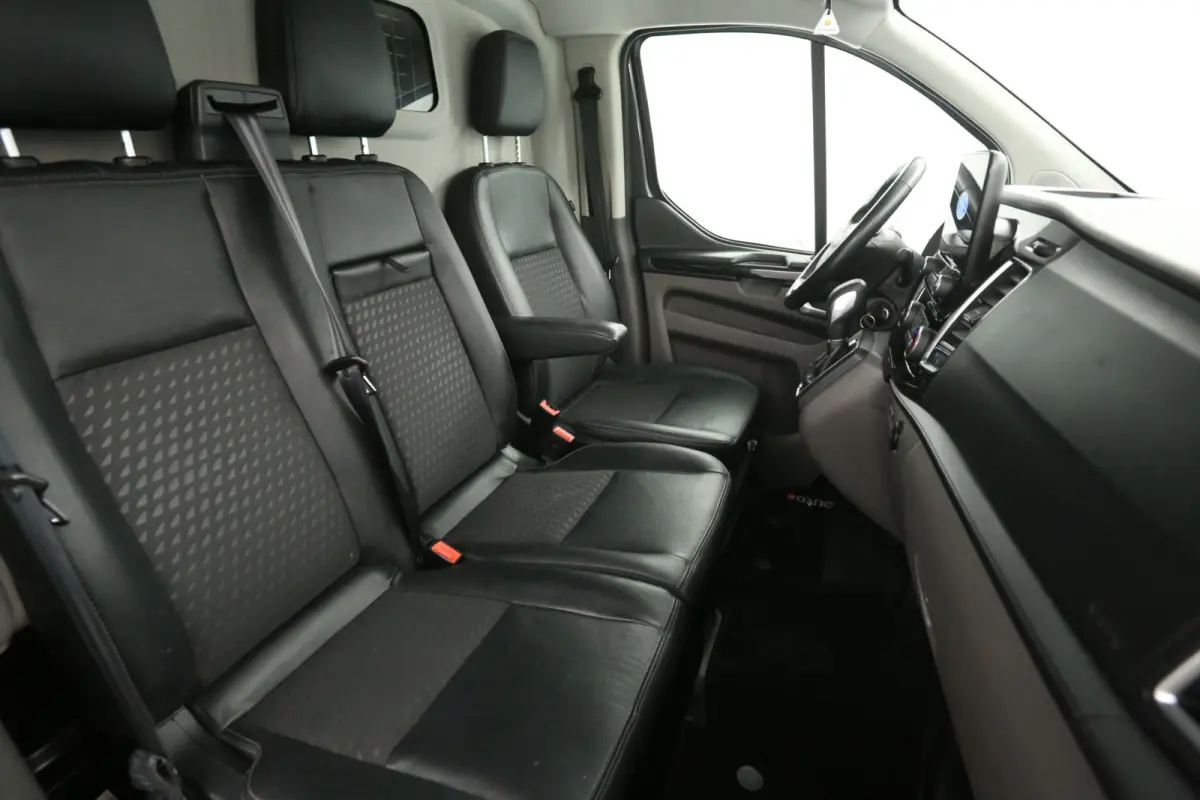 2.0 TDCI L2H1 Sport 185PK | Automaat | Airco | Camera | Cruise | 3 Zits | Carplay | Parkeersens.