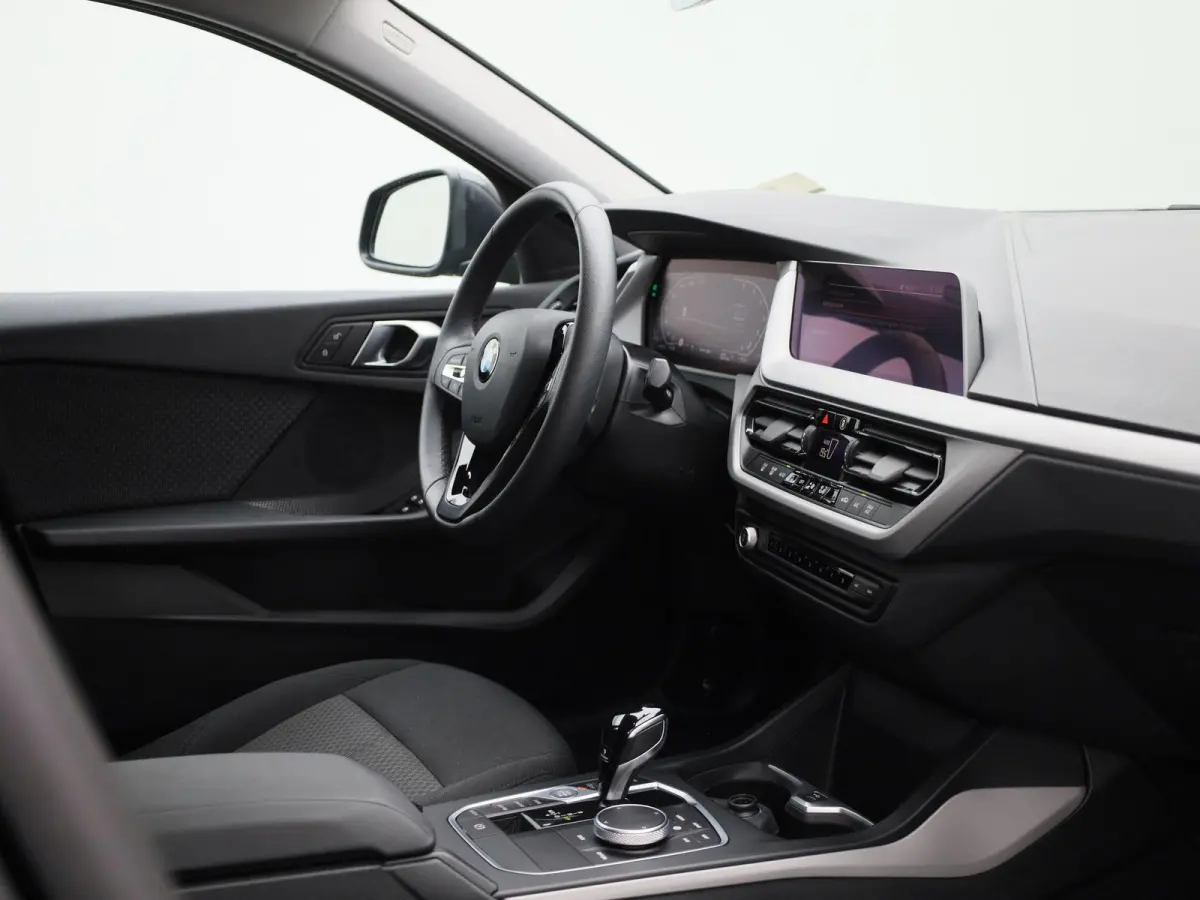 116i Business Edition | Cruise Control | Climate Control | Keyless | Virtual Cockpit | Apple Carplay/Android Auto |