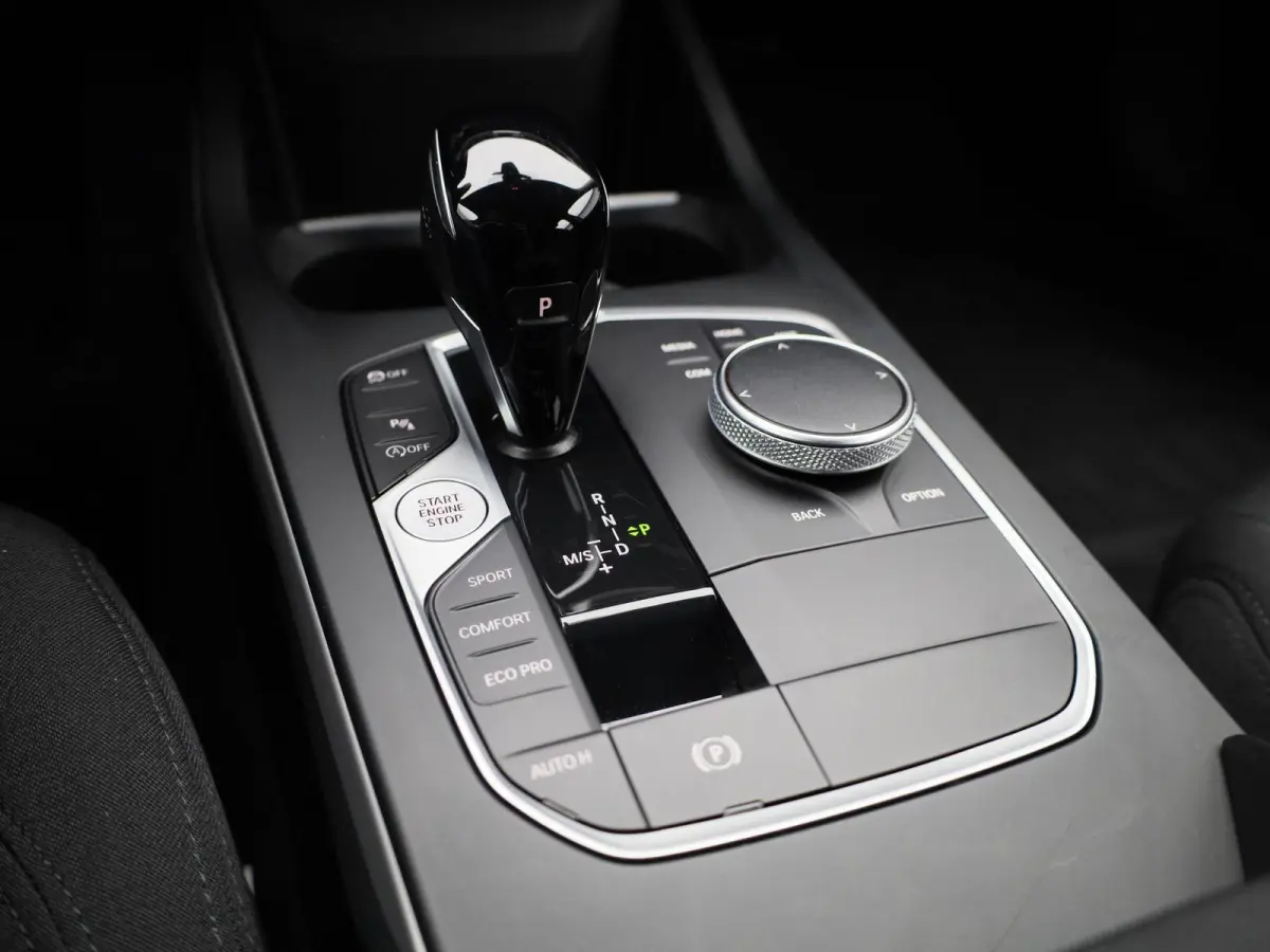 116i Business Edition | Cruise Control | Climate Control | Keyless | Virtual Cockpit | Apple Carplay/Android Auto |
