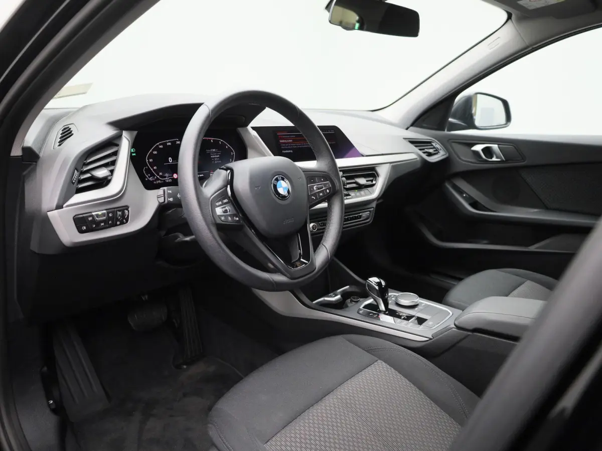 116i Business Edition | Cruise Control | Climate Control | Keyless | Virtual Cockpit | Apple Carplay/Android Auto |