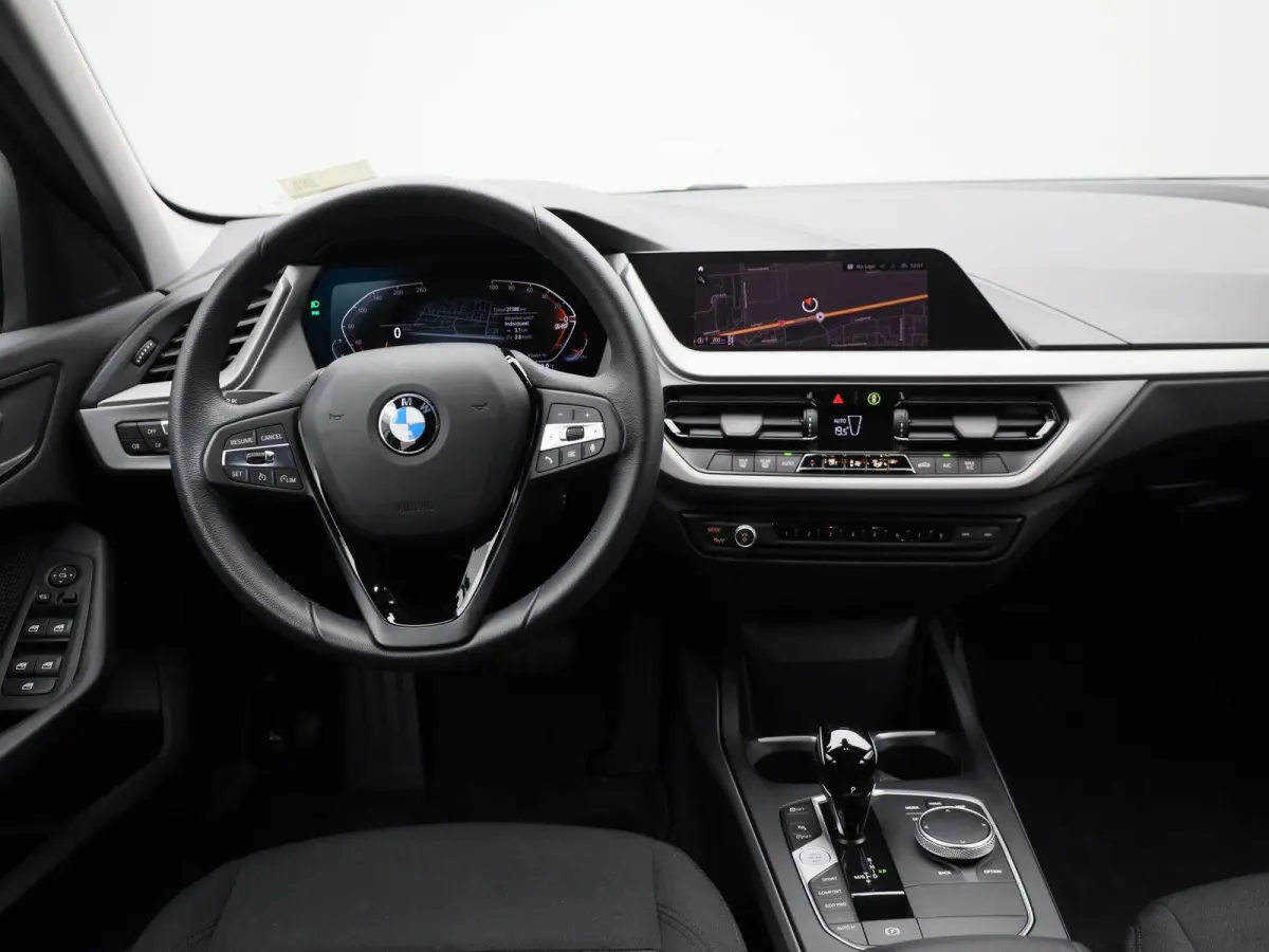 116i Business Edition | Cruise Control | Climate Control | Keyless | Virtual Cockpit | Apple Carplay/Android Auto |