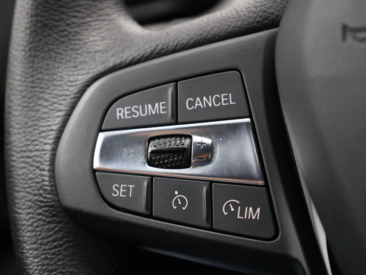 116i Business Edition | Cruise Control | Climate Control | Keyless | Virtual Cockpit | Apple Carplay/Android Auto |