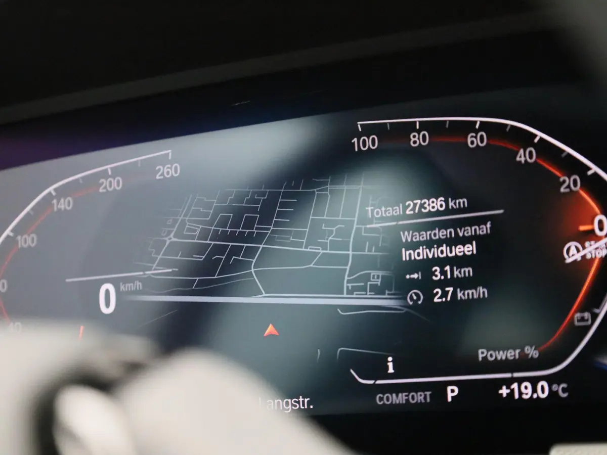 116i Business Edition | Cruise Control | Climate Control | Keyless | Virtual Cockpit | Apple Carplay/Android Auto |