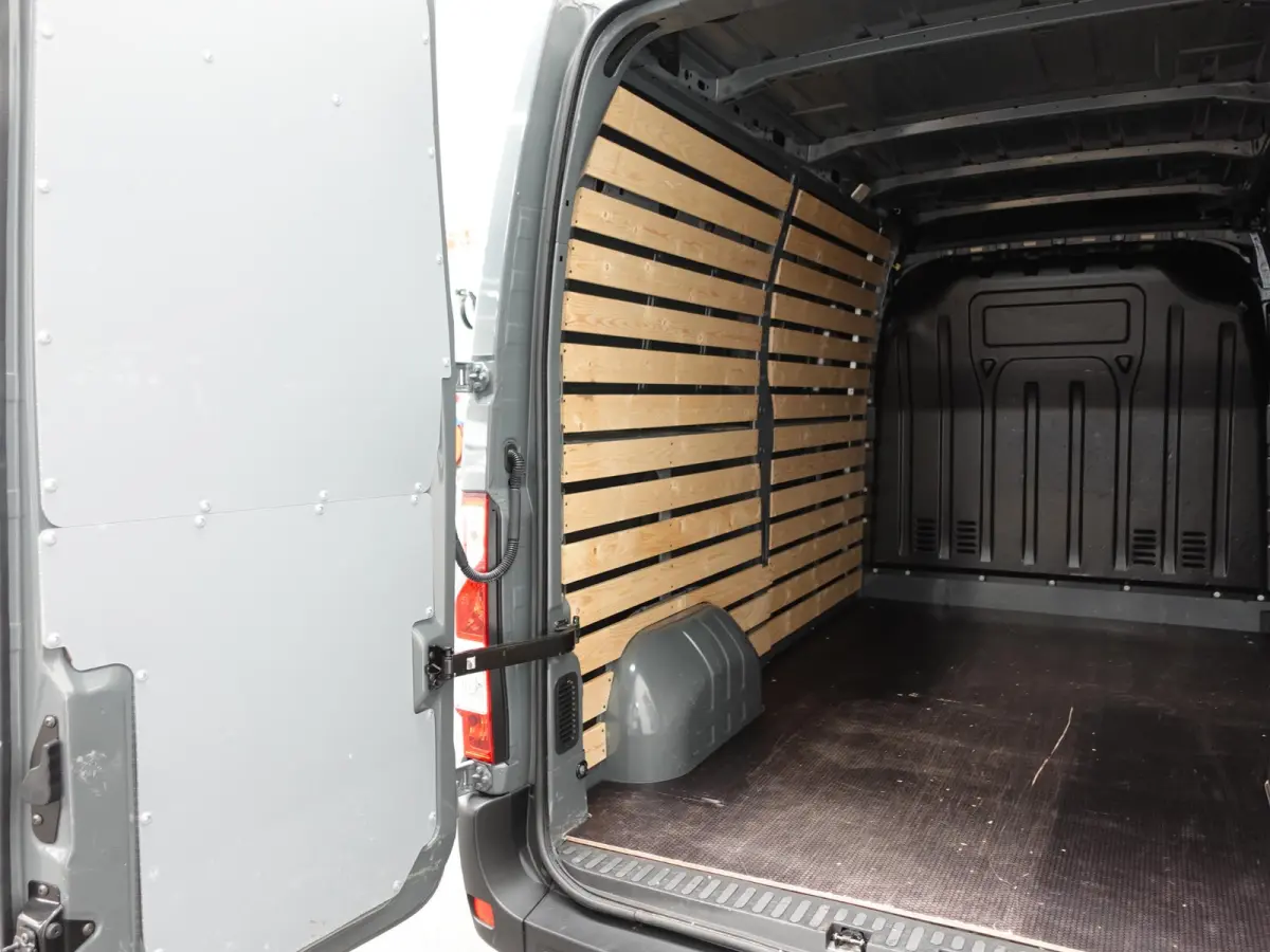 T35 150PK L2H2 Energy Work Edition Automaat Airco Cruise Camera Navi Parkeersensoren Trekhaak
