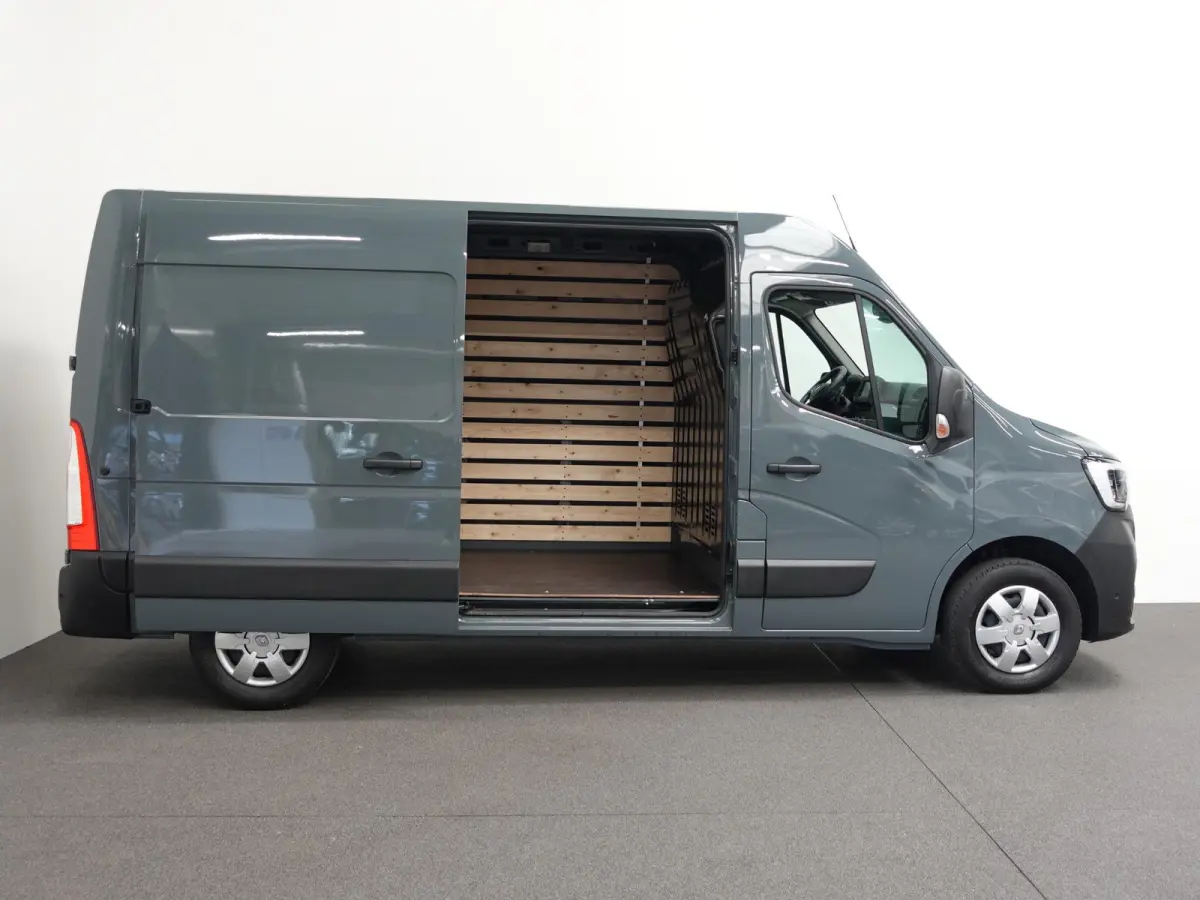 T35 150PK L2H2 Energy Work Edition Automaat Airco Cruise Camera Navi Parkeersensoren Trekhaak