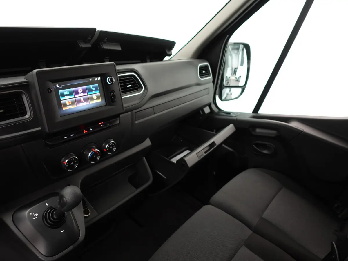 T35 150PK L2H2 Energy Work Edition Automaat Airco Cruise Camera Navi Parkeersensoren Trekhaak
