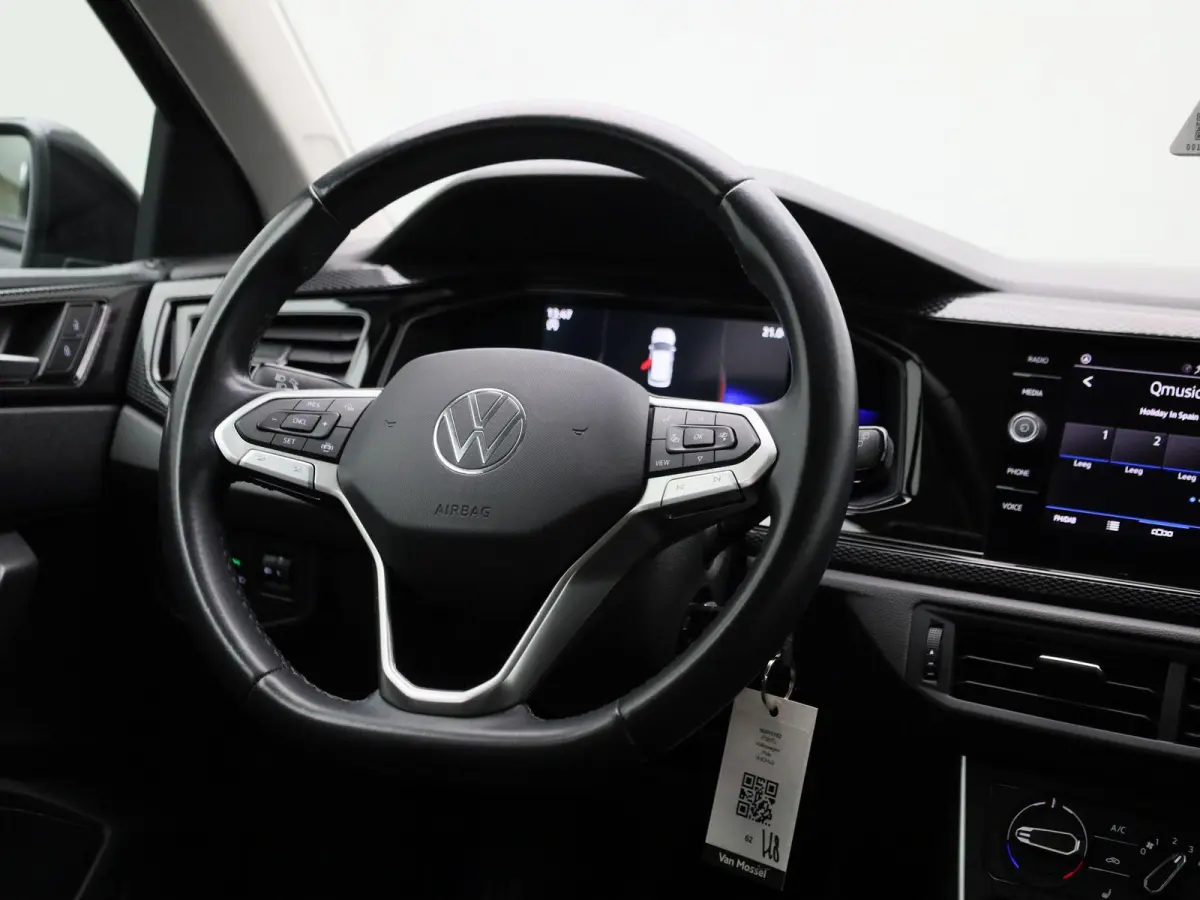 1.0 TSI Life 95 PK | Apple Carplay | Android Auto | Airco | Parkeersensoren | Stoelverwarming | 15'' LM velgen | Digitale Cockpit | App Connect |