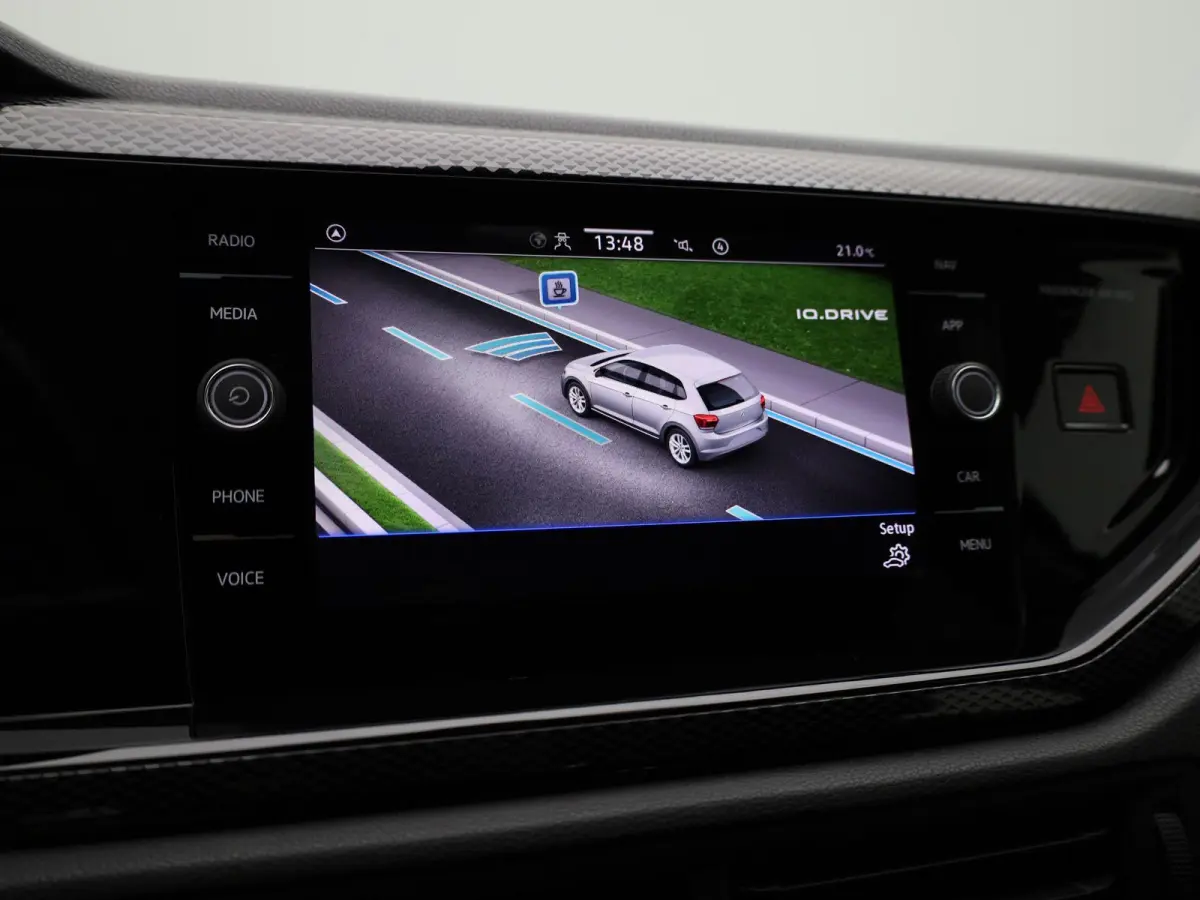1.0 TSI Life 95 PK | Apple Carplay | Android Auto | Airco | Parkeersensoren | Stoelverwarming | 15'' LM velgen | Digitale Cockpit | App Connect |