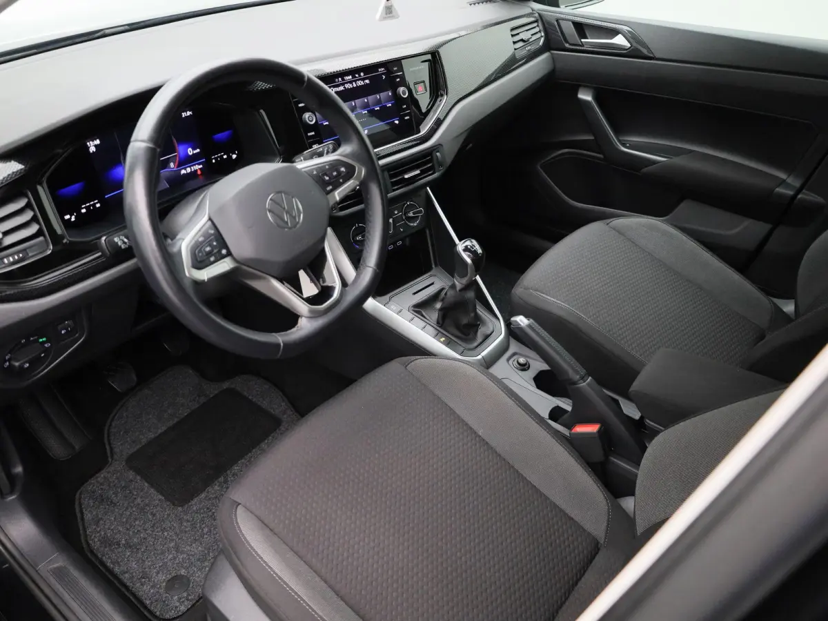 1.0 TSI Life 95 PK | Apple Carplay | Android Auto | Airco | Parkeersensoren | Stoelverwarming | 15'' LM velgen | Digitale Cockpit | App Connect |